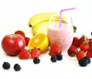 Apple Banana Berry and Yogurt Smoothie Recipe