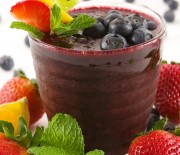 Berry Kiwi and Peach Smoothie Recipe