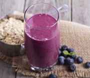 Blueberry Cereal and Yogurt Smoothie Recipe