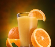 Mandarin Orange Pear and Almond Smoothie Recipe