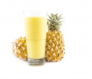 Pineapple Almond Yogurt and Flaxseed Smoothie Recipe